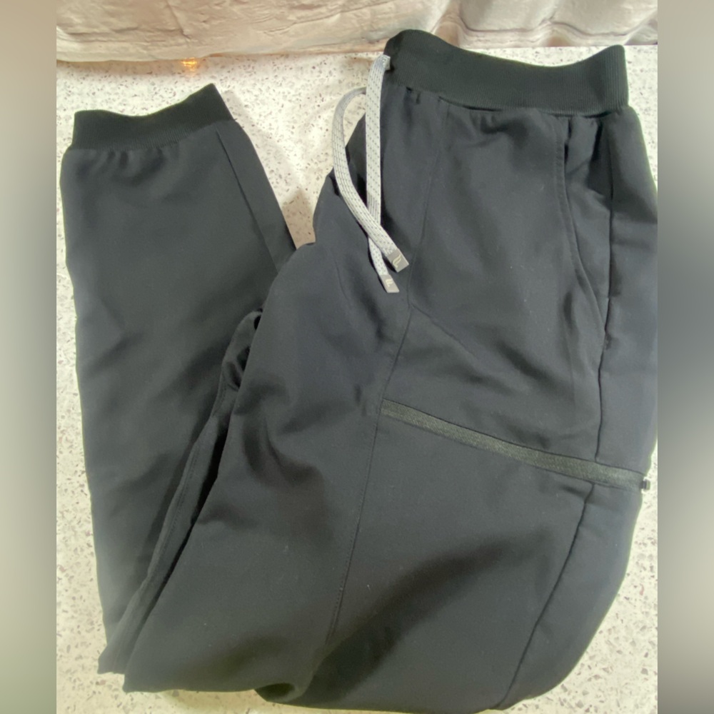 Fabletics Scrub Pants